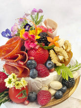 Load image into Gallery viewer, Flower Dome Cake