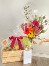 Load image into Gallery viewer, Rainbow in a crate