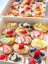Load image into Gallery viewer, Fruits canapés
